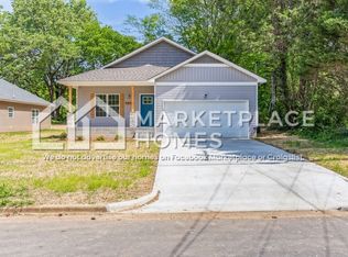 1612 College St SE, Decatur, AL 35601