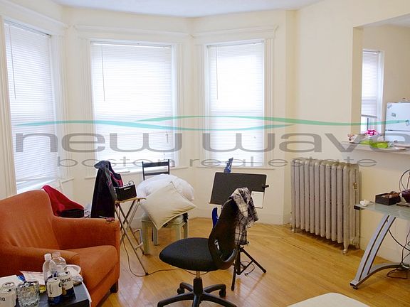 3rd image of 108 Jersey St #28