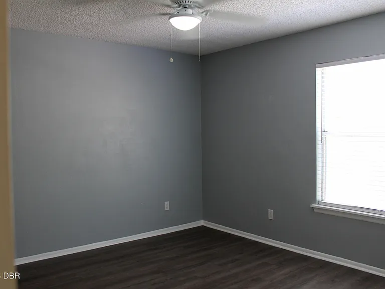 1600 Big Tree Rd #E2 — Photo 8
