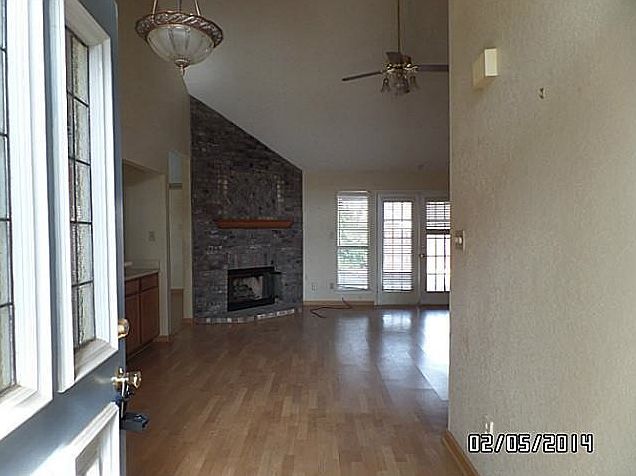 Entrance and living room