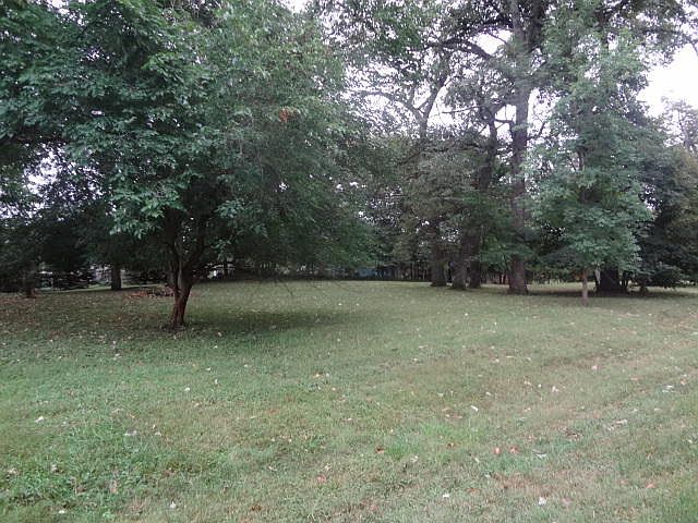 2nd image of 17100 Basswood Ln
