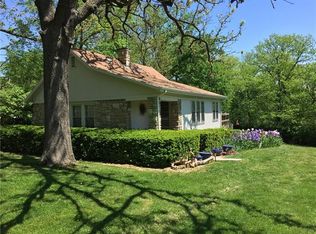 9401 Grandview Rd, Kansas City, MO 64132