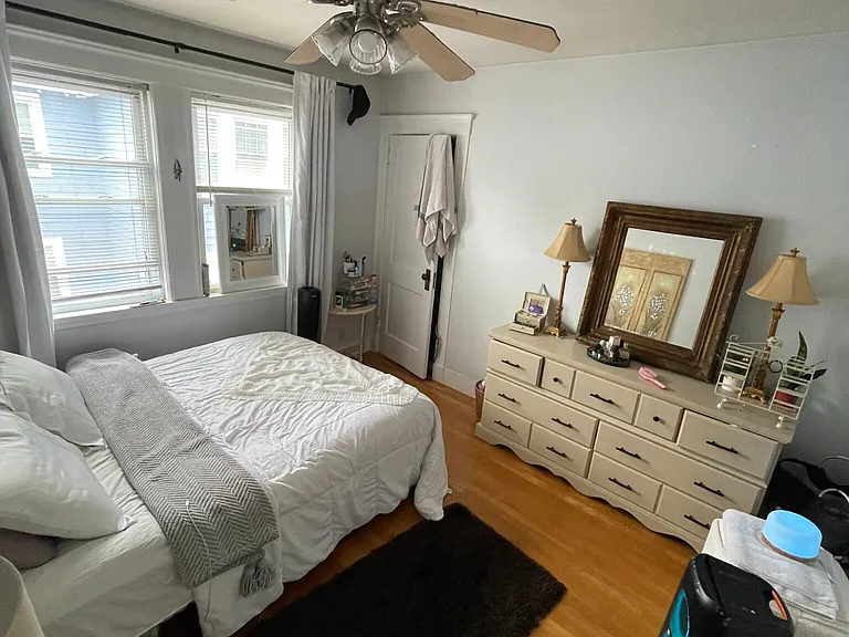 43 Glenmont Rd #2E — Photo 8