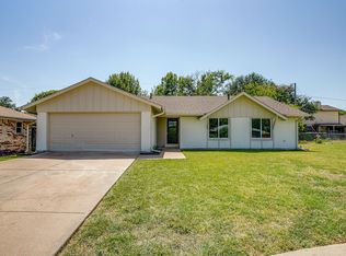 7017 Betsy Ross Ct, Watauga, TX 76148
