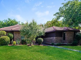 2111 Inverness Dr, Arlington, TX 76012
