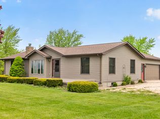 8086 Kane Rd, Waterman, IL 60556