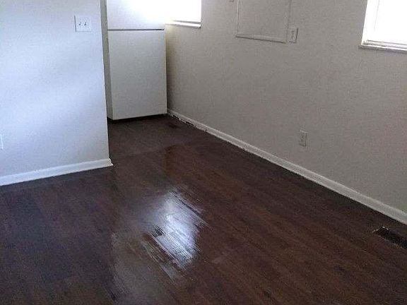 3rd image of 2033 W Broad St APT A