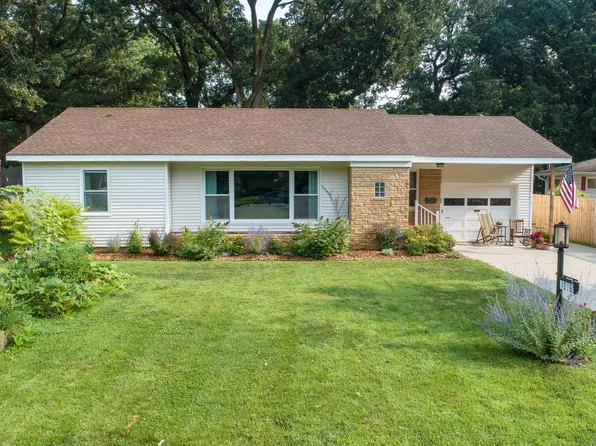 1018 W Summit Ave, Fergus Falls, MN 56537