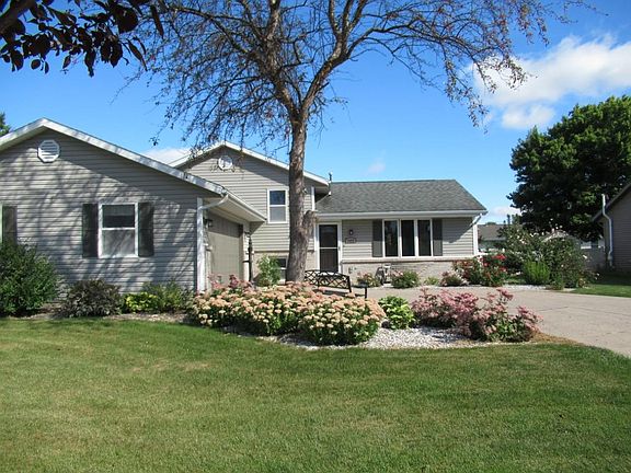 2nd image of 4403 S Wyck Dr