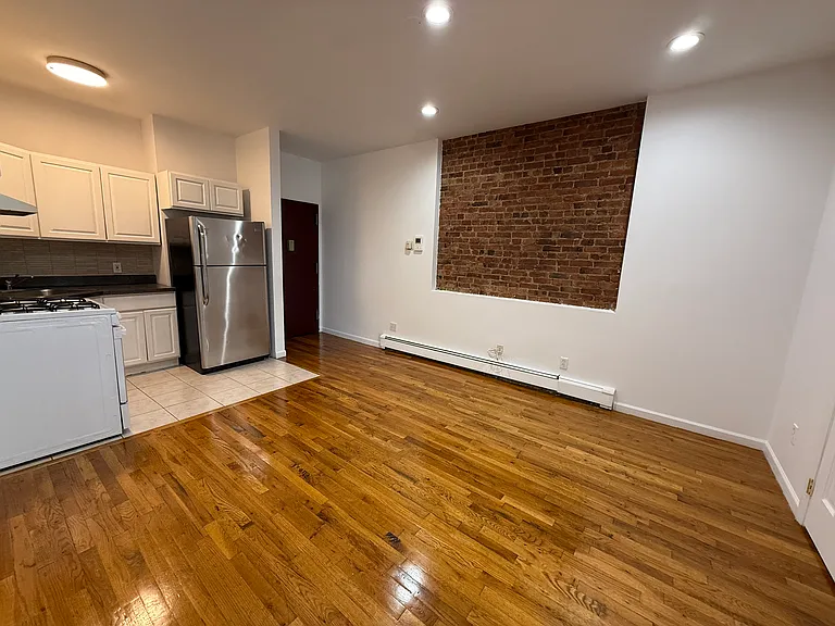651 Marcy Ave #2B — Photo 4