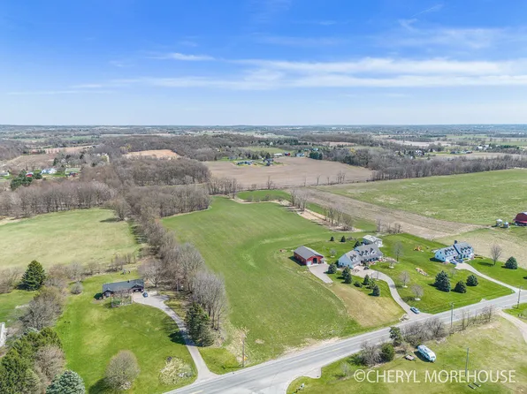 10422 Wilson Ave SW, Byron Center, MI 49315