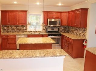 183 Main St, Newton, NJ 07860