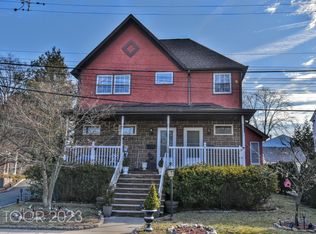 124 Golden Gate Ave, New Milford, NJ 07646