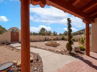 31 Camino Costadino, Santa Fe, NM 87508