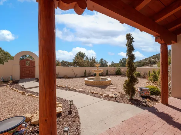 31 Camino Costadino, Santa Fe, NM 87508