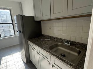 65 Post Ave APT 4F, New York, NY 10034