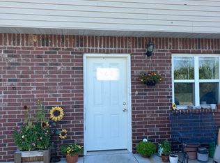 277 W Terrace Ct, Sparta, MO 65753