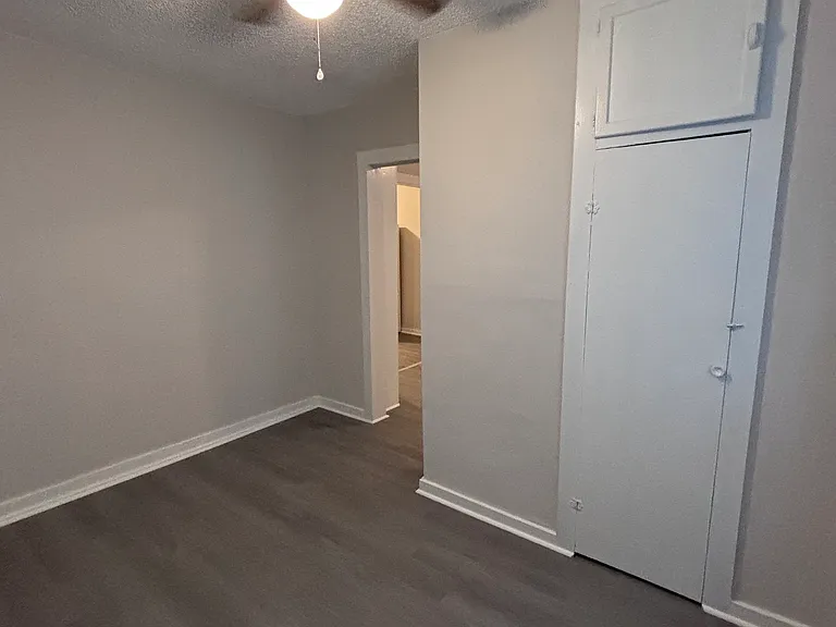 301 N Kates Ave — Photo 24