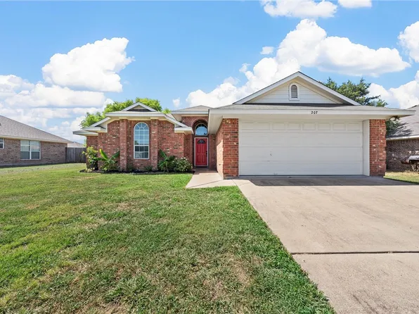 207 Knight Ln, Waco, TX 76705
