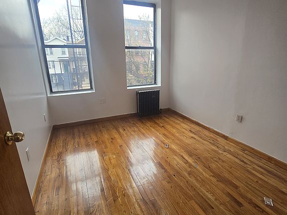 3rd image of 570 Saint Marks Ave APT 2