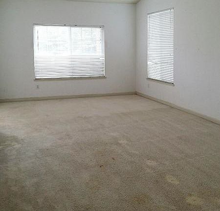 3rd image of 8119 Emerson Ct
