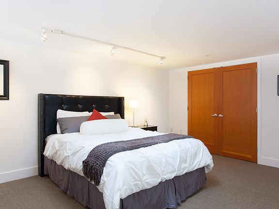 4th image of 200 Townsend St Unit 43