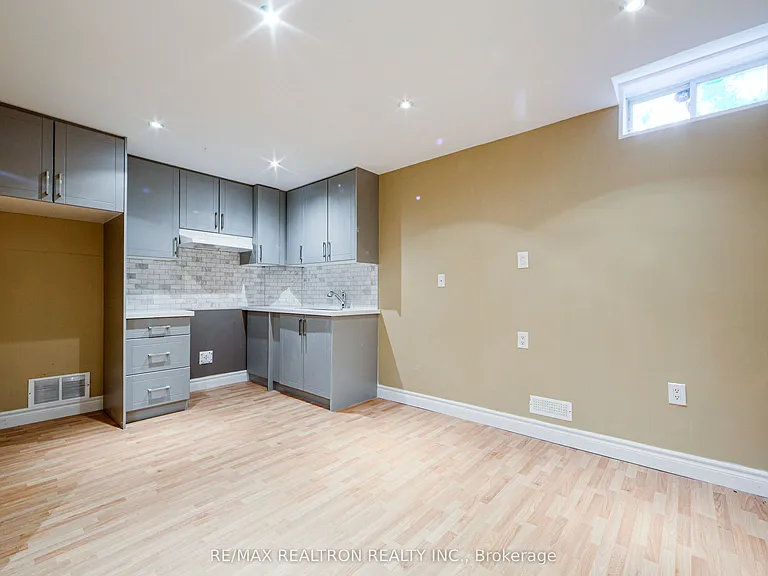 269 Treasure Rd #BASEMENT — Photo 3