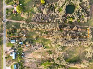 269 Old Lake Rd, Smithville, TX 78957