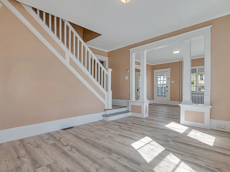 516 Hickory St — Photo 14