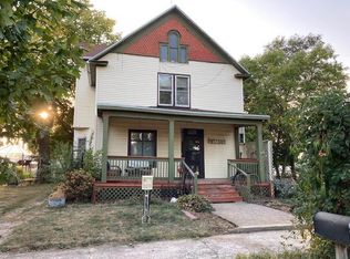 320 3rd St, Scotland, SD 57059