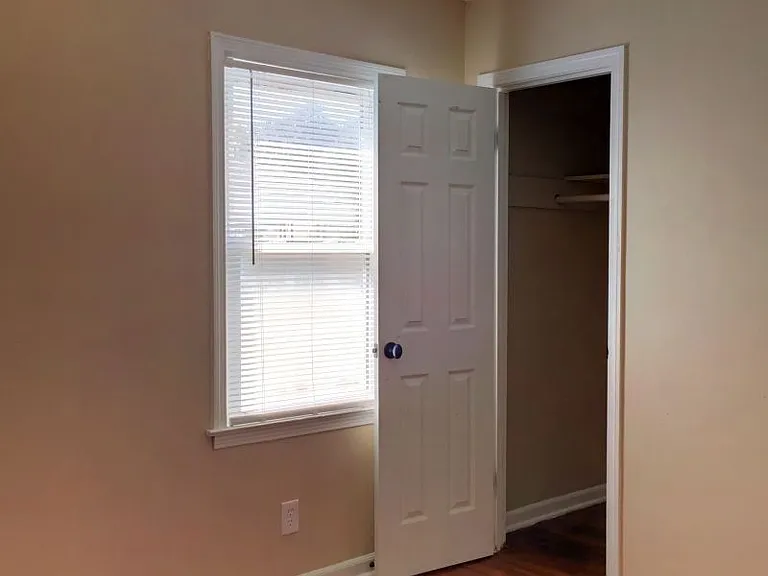 3800 Windcrest Rd — Photo 6