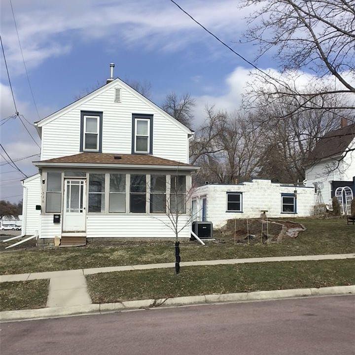 1st image of 516 E Vine St