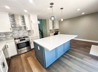 340 Fallingstar, Irvine, CA 92614