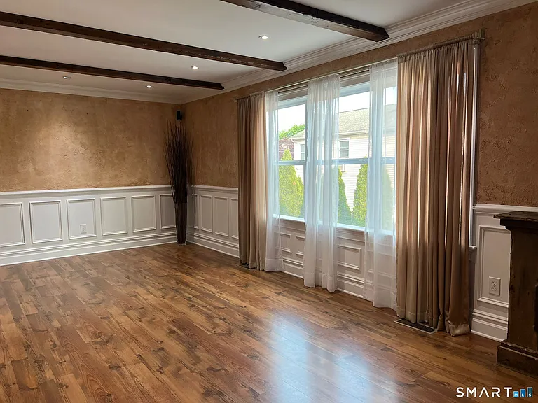 15 Ferris Ave #C — Photo 1