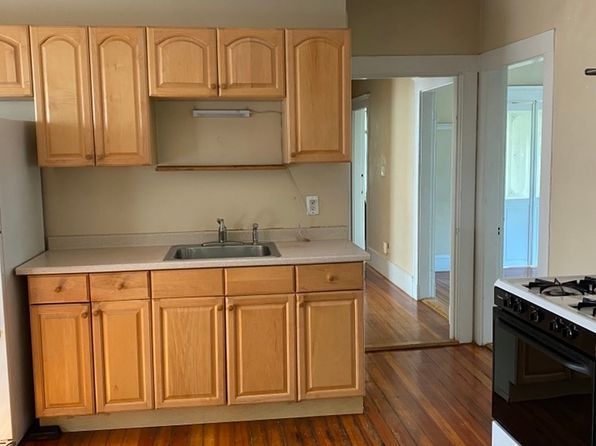 26 Adams St APT 2, Medford, MA 02155