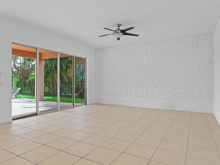 1831 Waldorf Dr — Photo 30