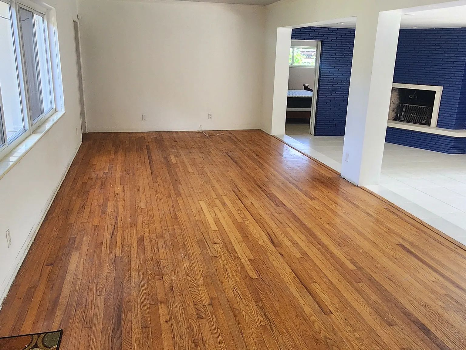 3 bed, 2000 sqft, $6,000 — Photo 1