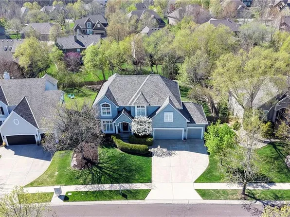 12711 W 123rd Ter, Overland Park, KS 66213