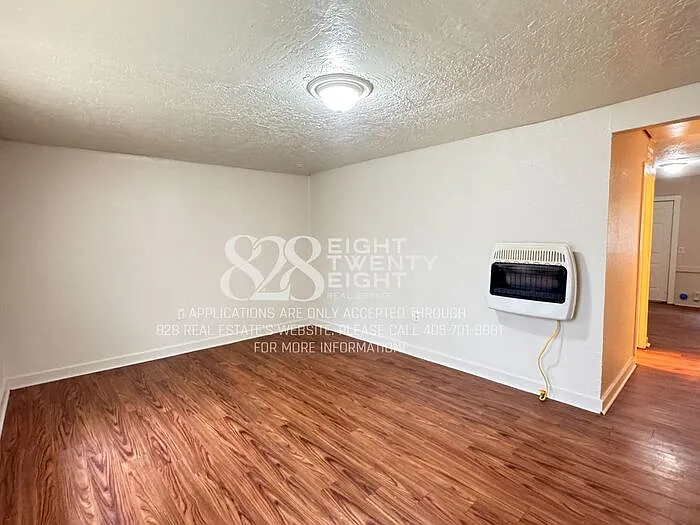 507 E Walnut St — Photo 7