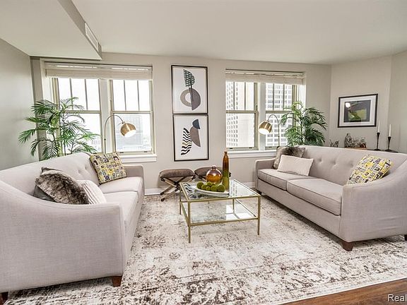 3rd image of 525 W Lafayette Blvd #14A