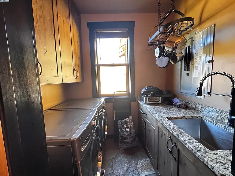 2280 Roan Rd — Photo 23