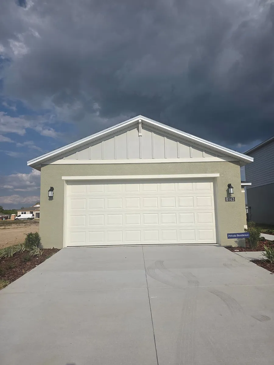Building Photo - 8163 SW 45th Ct
