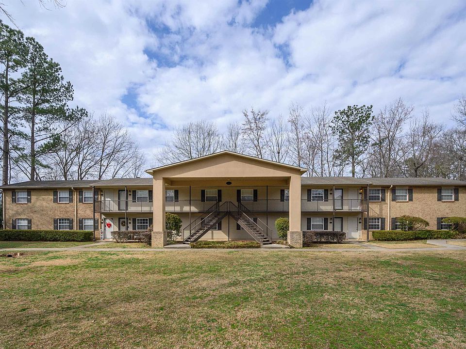 1st image of 923 Penny Ln #923