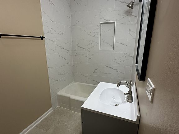 4th image of 6757 175th St #6757