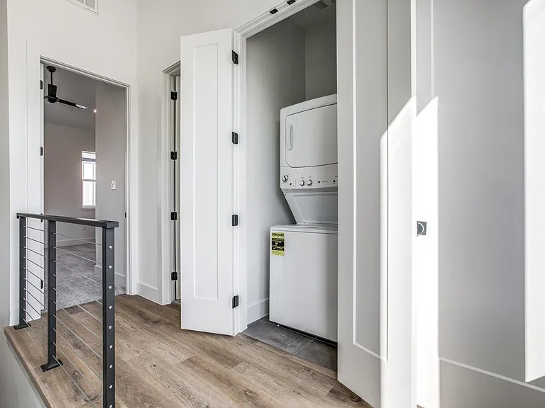 2143 Mail Ave #103 — Photo 15