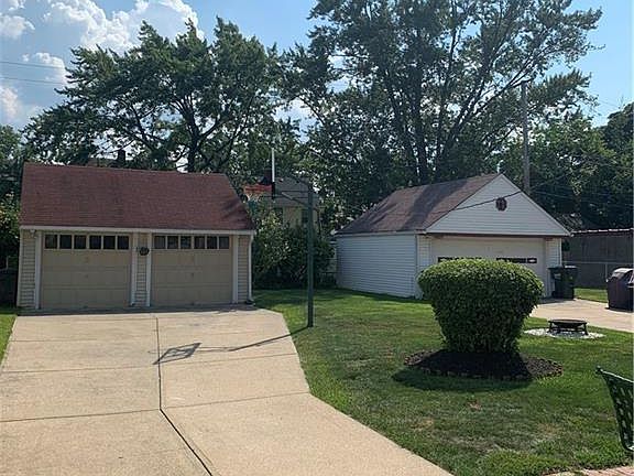 4th image of 21780 Kennison Ave