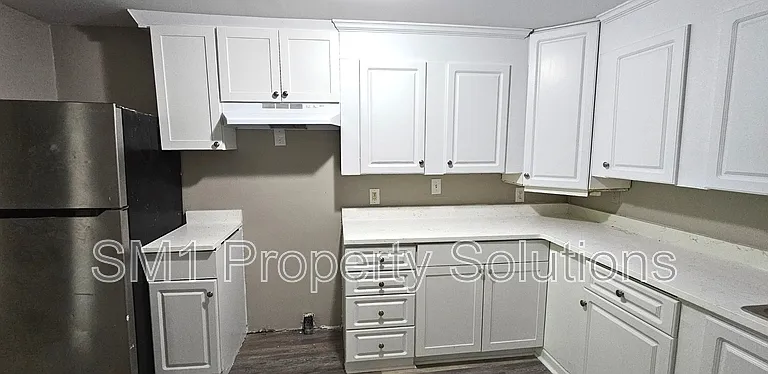 534 Cranbrook St — Photo 7