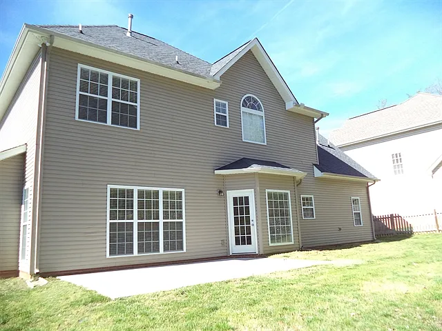 3212 Rolling Hills Ln — Photo 14