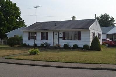1st image of 2 Berkley Dr