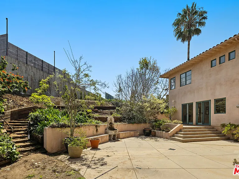 16820 W Sunset Blvd — Photo 30